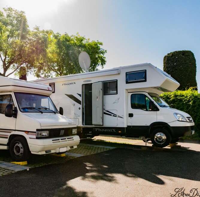 Parcheggio sosta camper gratuita